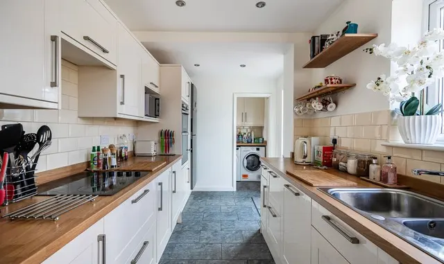 Photo 3 — Rosebank, Epsom, KT18