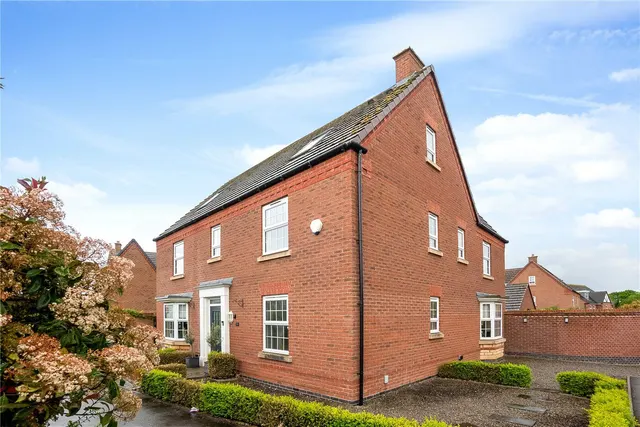 Shepherds Walk, Honeybourne, WR11, photo 1
