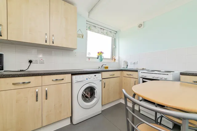 Harrow Court, Stevenage, SG1, photo 3