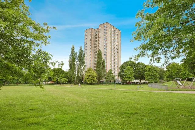 Harrow Court, Stevenage, SG1, photo 1
