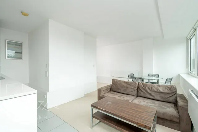 George Beard Road, SE8, photo 2