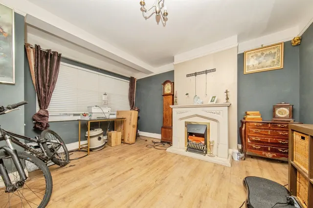 Douglas Road, Clacton-On-Sea, CO15, photo 2