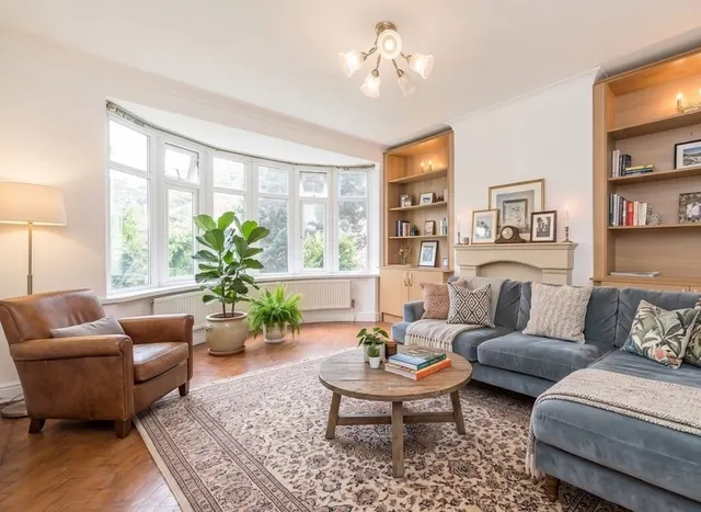 Photo 2 — Sandall Close, Ealing, W5
