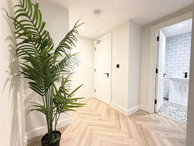 Photo 3 — Burlington Place, Eastbourne, BN21 4FF