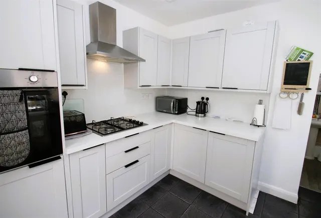 Photo 2 — Cobham Road, Halesowen