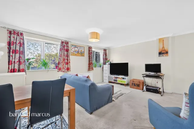 Photo 2 — Abbotts Road, Cheam, Sutton