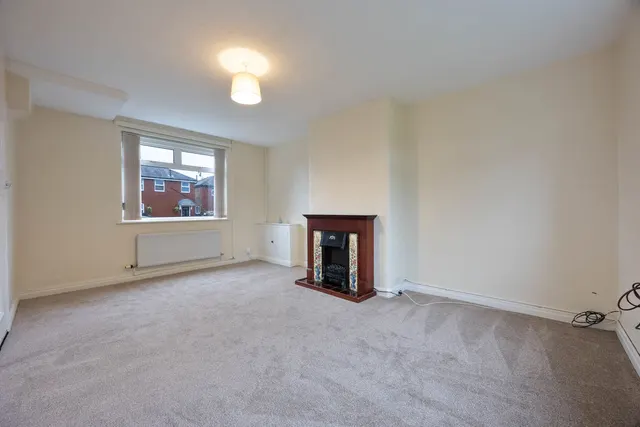 Gidlow Lane, Wigan, WN6, photo 3