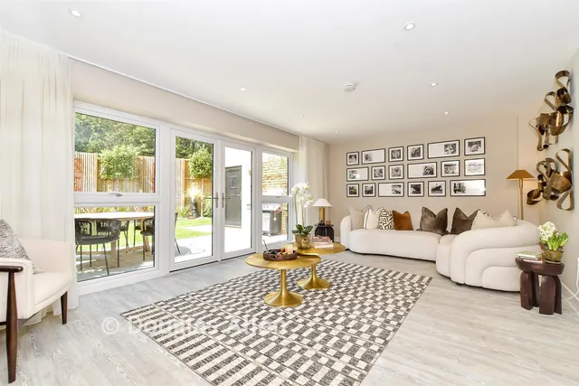 Emperor Crescent, Billericay, CM12, photo 3