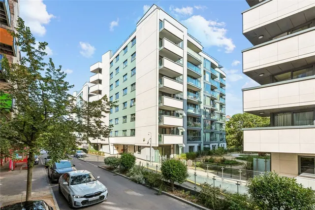 Waterside Way, London, N17, photo 2