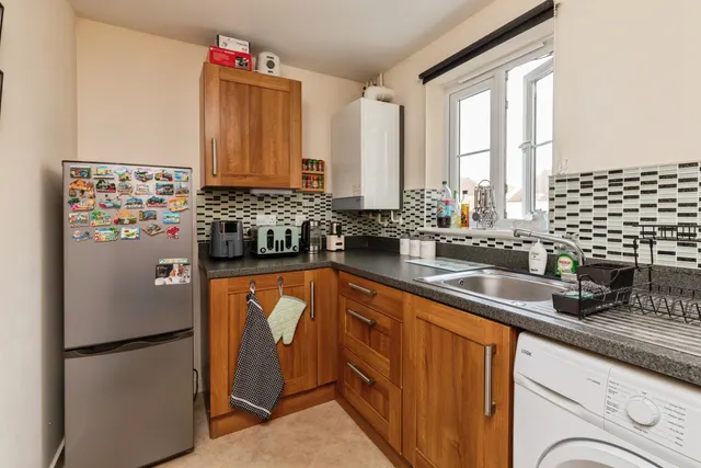 Leaze Close, Bristol, BS35, photo 2