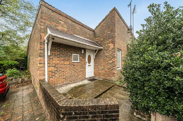 Westminster Gardens, Houghton Regis, LU5, photo 1