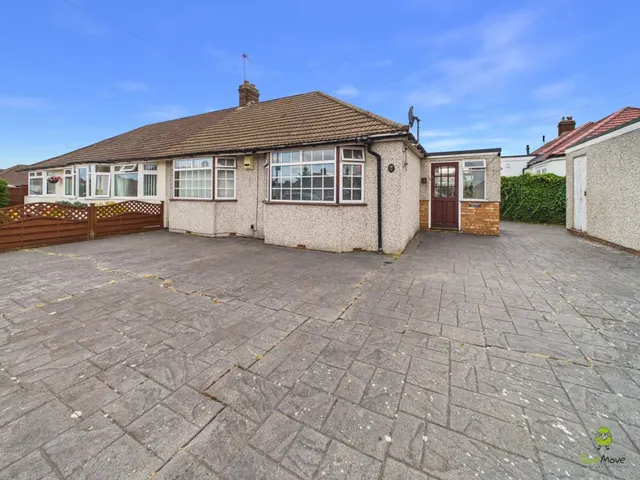 The Quadrant, Bexleyheath, DA7, photo 3
