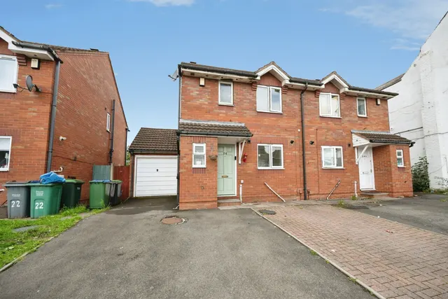 Hill Top, West Bromwich, photo 1