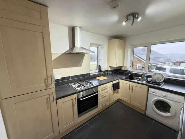 Willow Tree Close, BD21, photo 3