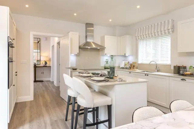 Mindenhurst Road, Deepcut, GU16, photo 1