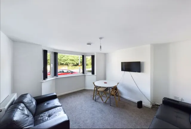 Towcester Road, Northampton, NN4, photo 3