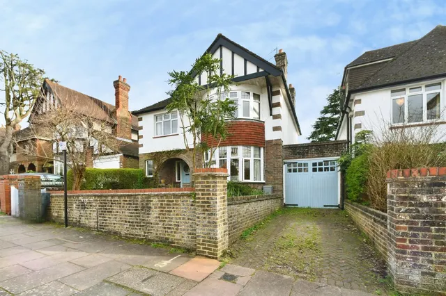 Knoyle Road, Brighton, photo 1
