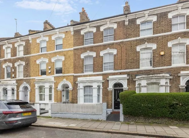 Ferndale Road, Clapham, SW4, photo 1
