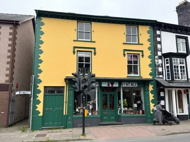 Penrallt Street, Machynlleth, photo 1