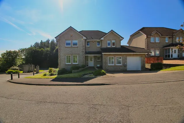Dunning Drive, Westerwood, G68 0FN, photo 1