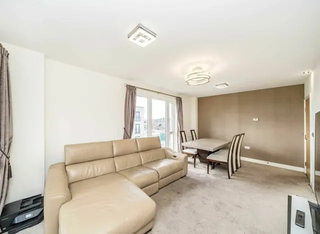 Photo 3 — Telegraph Avenue, Colindale, NW9