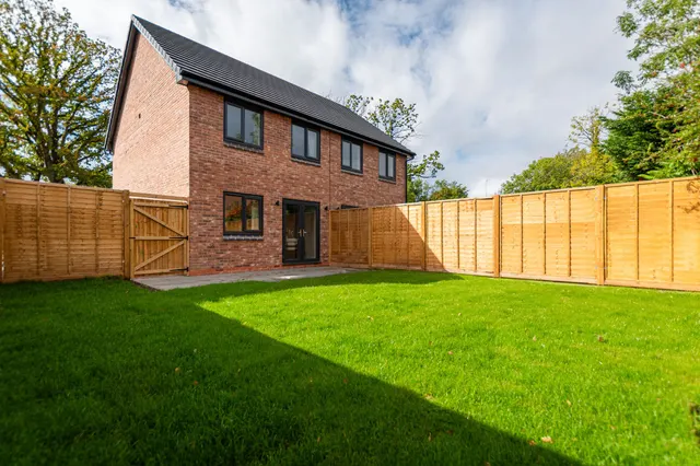 Siren Close, Birchwood, Warrington, Warrington, WA3 6JB, photo 1