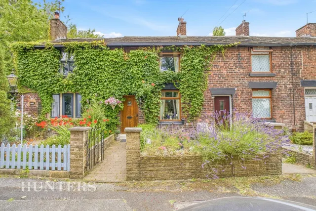 Roundthorn Road, Oldham, photo 1
