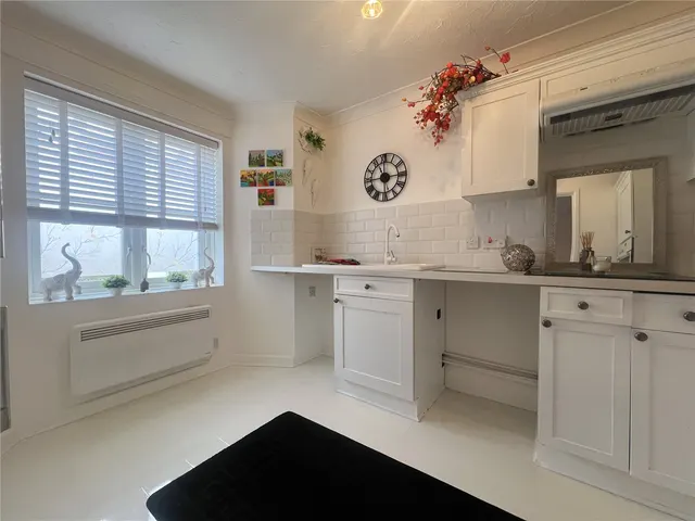 Photo 3 — Anchorage Way, Lymington, Hampshire, SO41 8JP