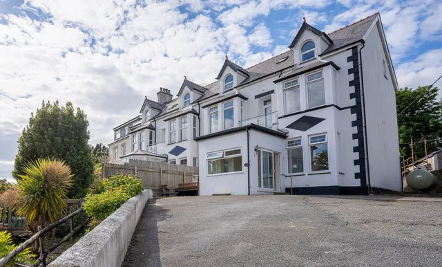 Rock House, Llanbedrog, Pwllheli, Gwynedd, LL53 7NT, photo 1