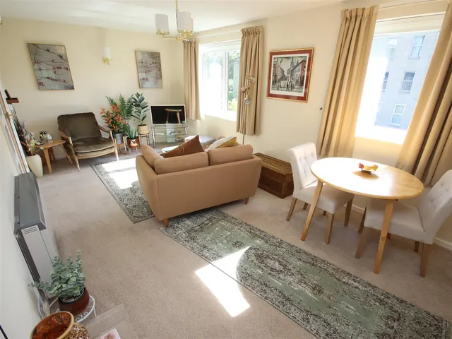 Charter Road, Chippenham, photo 2