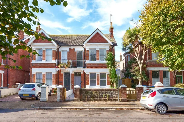 Wyke Avenue, Worthing, BN11, photo 1