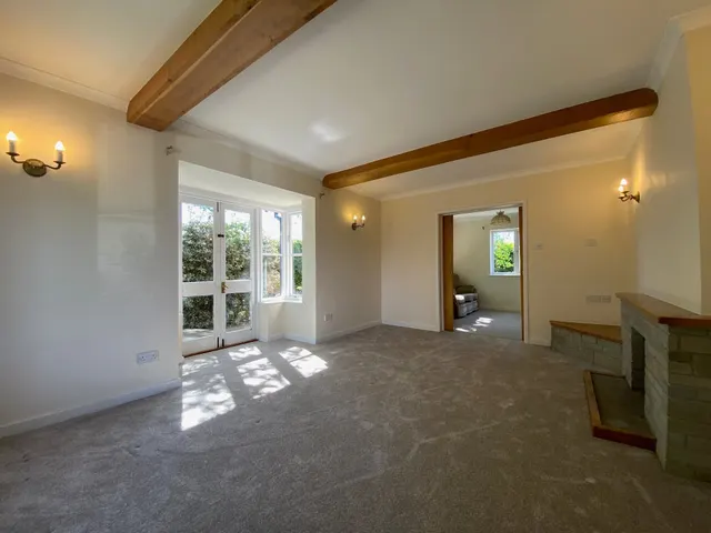 Pembridge, HR6, photo 2