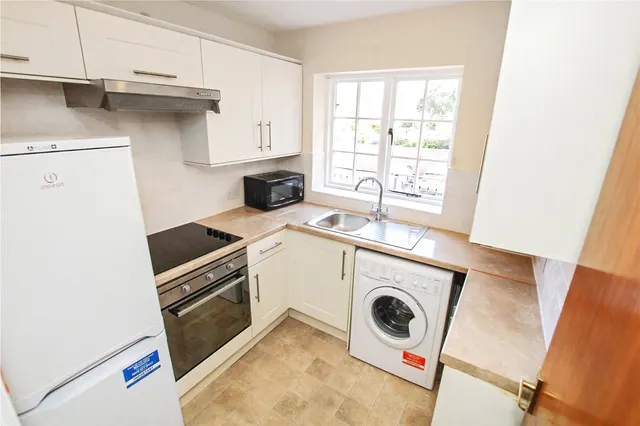 Footscray Road, London, SE9, photo 2