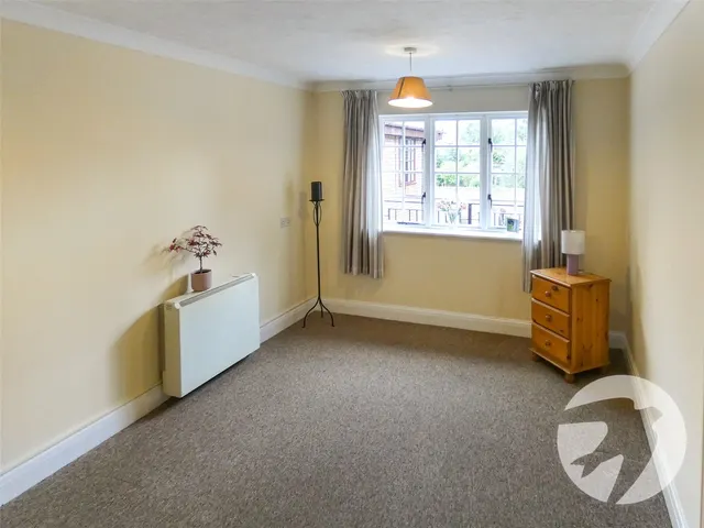 Footscray Road, London, SE9, photo 3