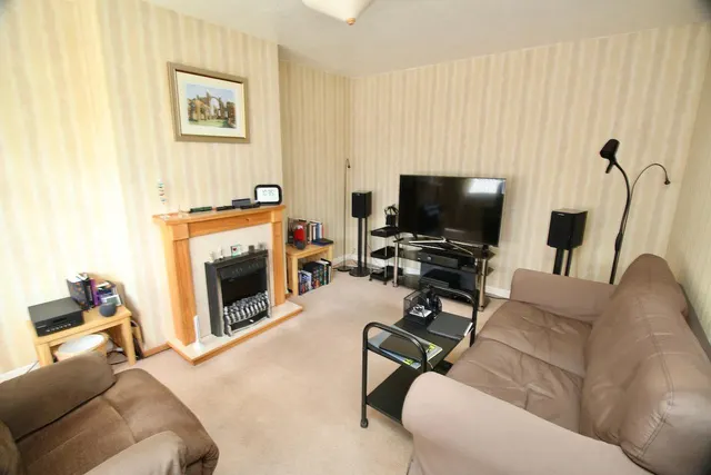 Photo 2 — Abbotsford Crescent, Strathaven, ML10 6EQ