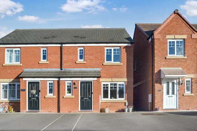 Drill Hall Place, Newport, photo 1