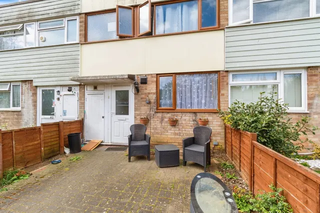 Nevis Grove, Bletchley, Milton Keynes, photo 1
