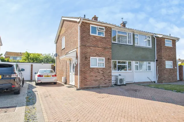 Ravensdale, CLACTON-ON-SEA, photo 1