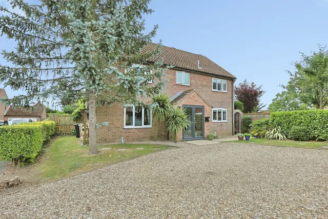 Holkham Avenue, Swaffham, photo 1