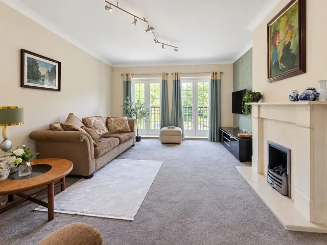 Boyes Crescent, Napsbury Park, AL2, photo 3