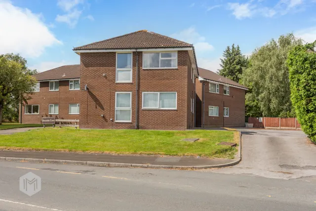 Armadale Court, Bolton, BL3 4XA, photo 1