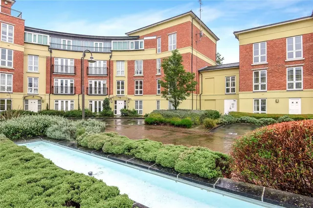 Trevelyan Court, Windsor, SL4, photo 1