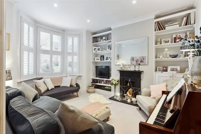 Photo 3 — Grove Avenue, Twickenham, TW1 4HY