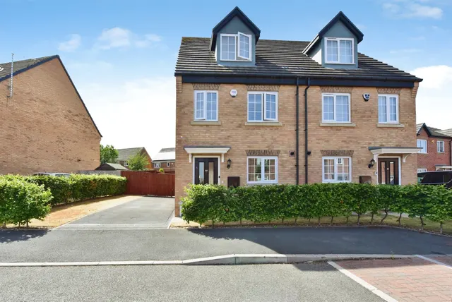 Hewer Court, Halfway, S20, photo 1
