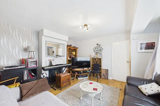 Photo 2 — Everleigh Street, Leeds, West Yorkshire, LS9