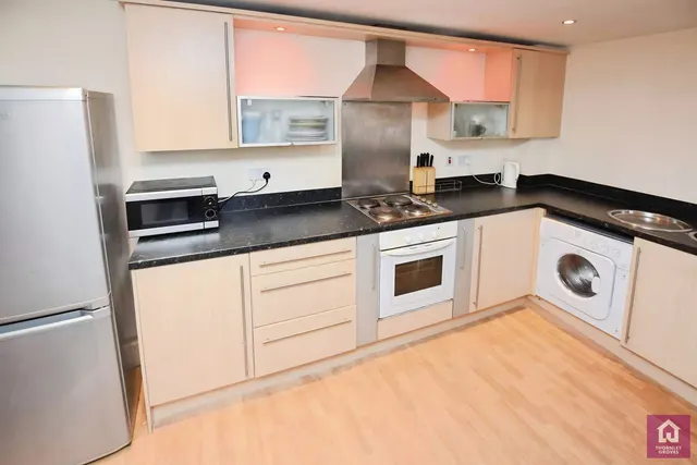 Elmira Way, Salford, M5, photo 3