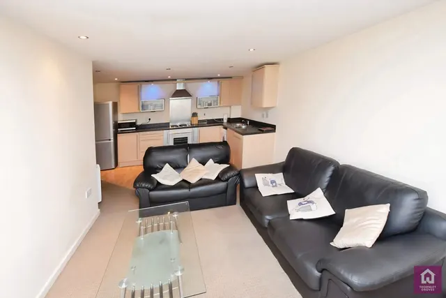 Elmira Way, Salford, M5, photo 2