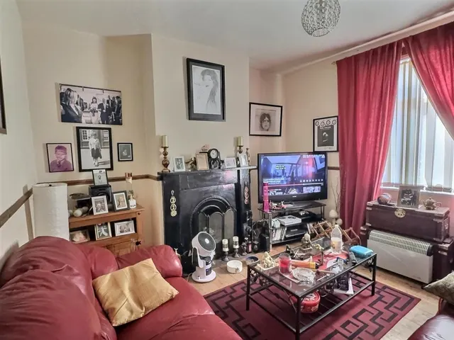 Albert Terrace, Stafford, ST16, photo 2