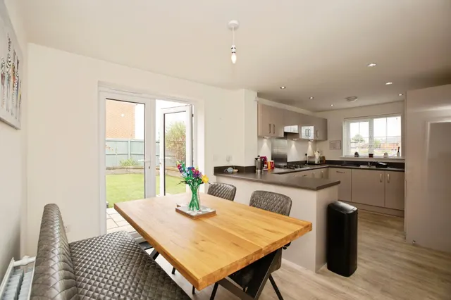 Tyneham Way, Cottam, PR4, photo 2