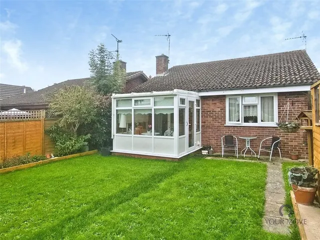 Bronygarth Road, Weston Rhyn, SY10, photo 3